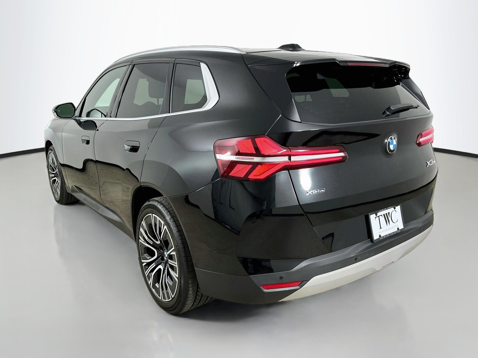 Used 2026 BMW X3 xDrive30i AWD/4WD image 7