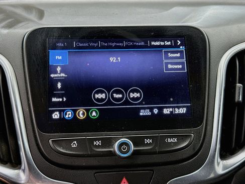 Used 2021 Chevrolet Equinox LT FWD image 21
