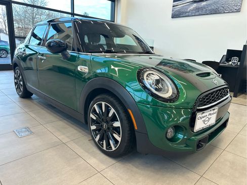 Used 2020 MINI Cooper S w/ Premium Package image 2