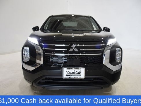 New 2026 Mitsubishi Outlander ES image 2