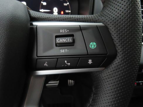 New 2026 Mitsubishi Outlander SEL image 12