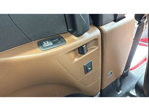 Used 2017 Chrysler Pacifica Limited w/ Advanced Safetytec Group FWD image 36