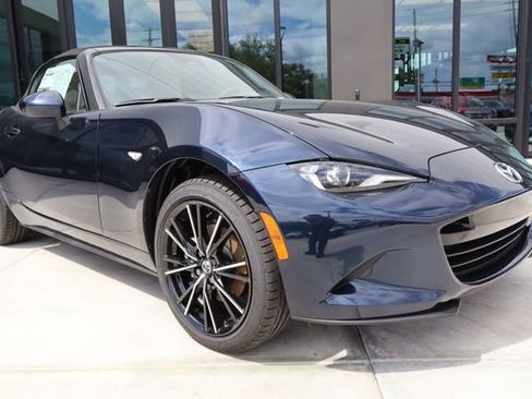New 2026 MAZDA MX-5 Miata Grand Touring RWD image 1