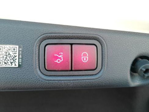 Used 2023 Mercedes-Benz E 350 Sedan image 26