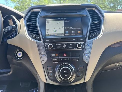 Used 2017 Hyundai Santa Fe Limited AWD/4WD image 25