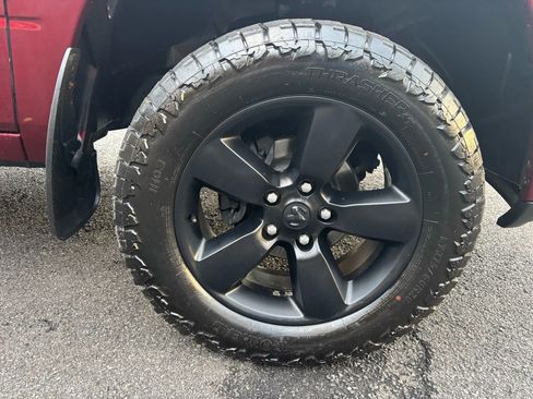 Used 2019 RAM 1500 Express w/ Express Value Package image 25