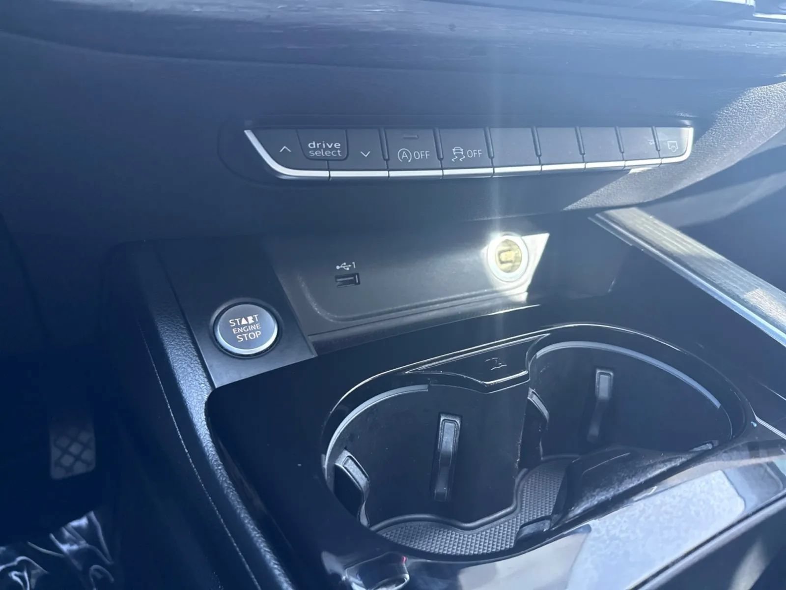 Used 2020 Audi A4 2.0T Premium w/ Convenience Package FWD image 26