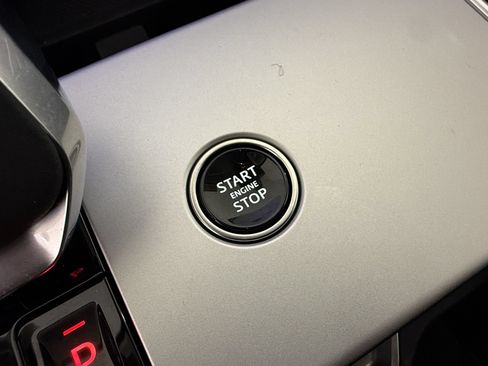 Used 2025 Land Rover Range Rover Autobiography AWD/4WD image 15