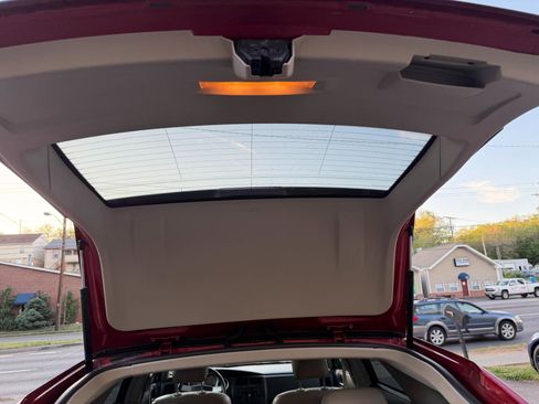 Used 2005 Dodge Magnum R/T RWD image 14