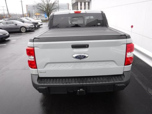 Used 2022 Ford Maverick XLT image 12