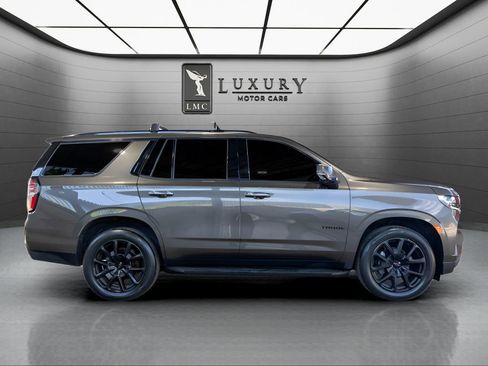 Used 2021 Chevrolet Tahoe RST w/ Luxury Package AWD/4WD image 9