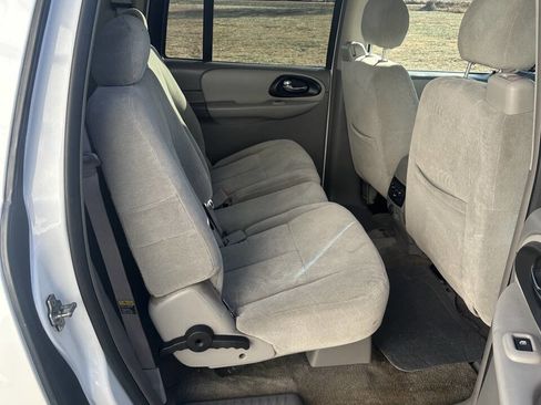 Used 2005 Chevrolet TrailBlazer EXT LS w/ LS Preferred Equipment Group image 17