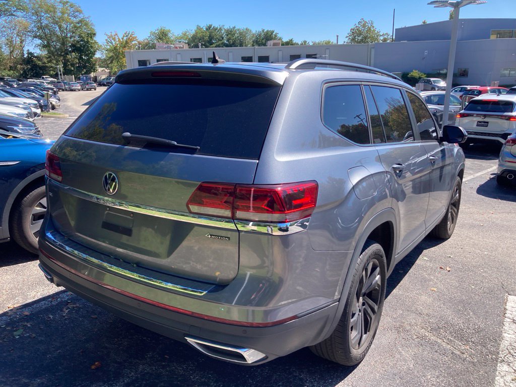 Used 2023 Volkswagen Atlas SE w/ Panoramic Sunroof Package AWD/4WD image 6
