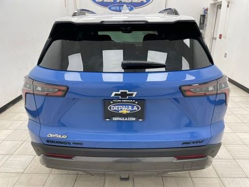 New 2025 Chevrolet Equinox ACTIV w/ Safety and Technology Package image 18
