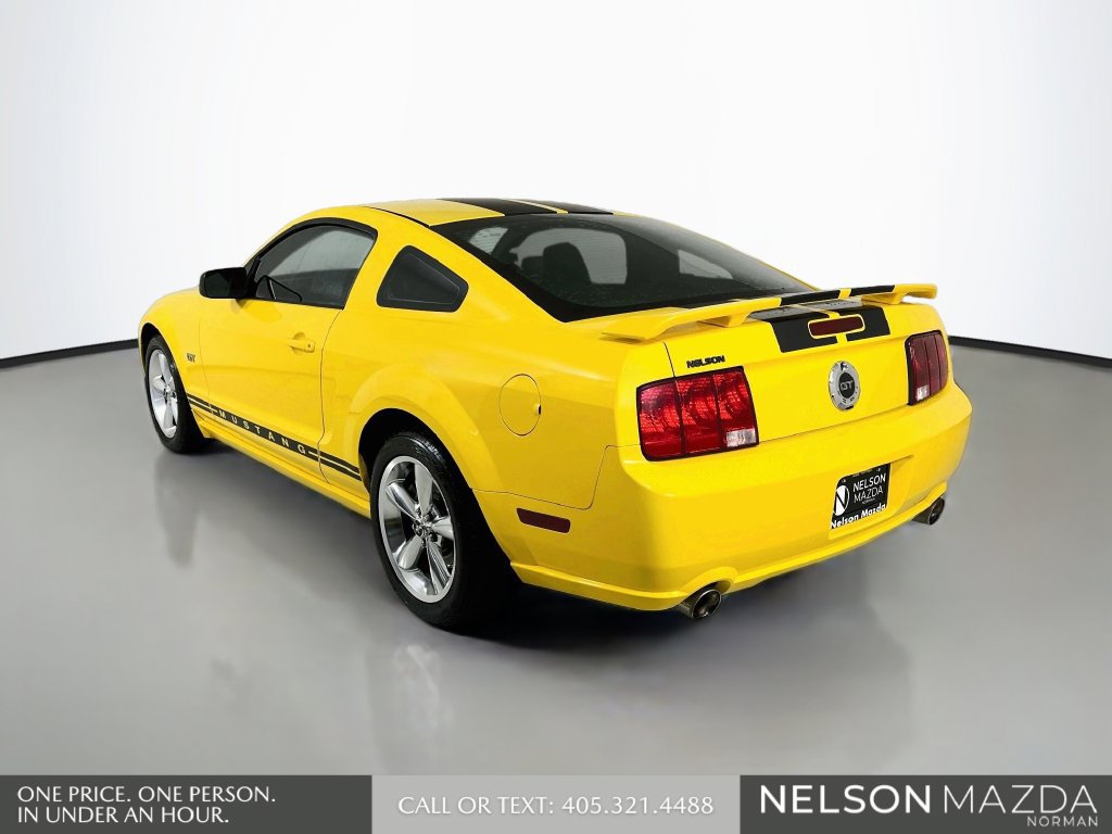 Used 2006 Ford Mustang GT RWD image 8