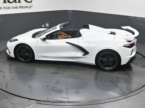 Used 2025 Chevrolet Corvette Stingray Preferred Conv w/ Z51 Performance Package RWD image 44