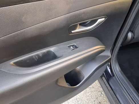 Used 2024 Hyundai Tucson SE image 12