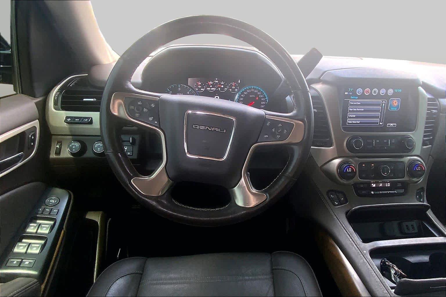 Used 2019 GMC Yukon Denali w/ Denali Ultimate Package AWD/4WD image 6