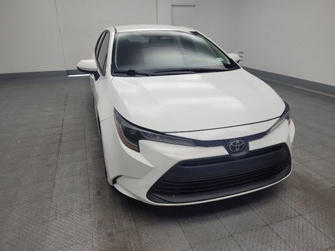 Used 2024 Toyota Corolla LE FWD image 14