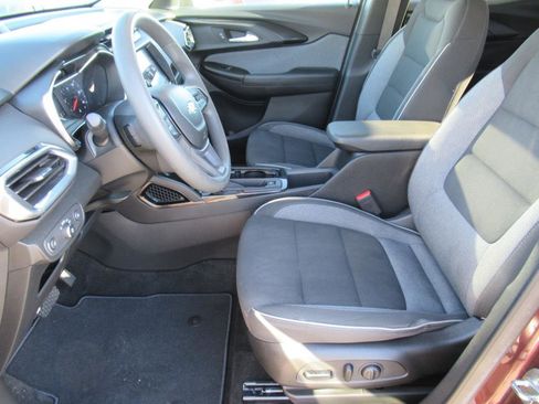 Used 2022 Chevrolet TrailBlazer LT w/ Convenience Package image 15