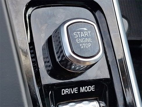 Used 2020 Volvo XC60 T5 Inscription image 23