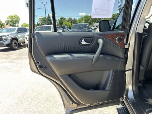 Used 2020 Nissan Armada SL w/ Premium Package AWD/4WD image 24