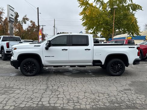 New 2026 Chevrolet Silverado 2500 LT w/ Trail Boss Package image 6