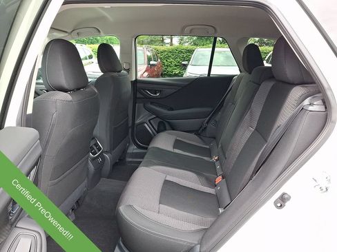 Used 2025 Subaru Outback Premium AWD/4WD image 10