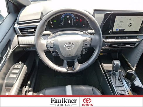 Certified 2025 Toyota Camry SE FWD image 11