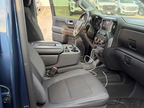 Used 2019 Chevrolet Silverado 1500 RST AWD/4WD image 17