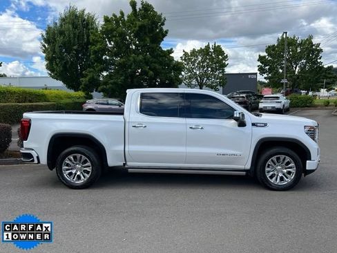 Used 2024 GMC Sierra 1500 Denali w/ Technology Package AWD/4WD image 8