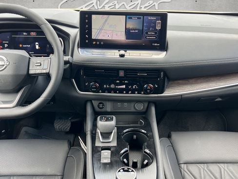 New 2026 Nissan Rogue Platinum w/ Platinum Premium Package AWD/4WD image 4