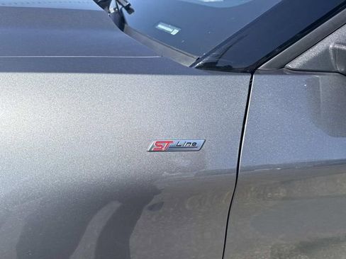 Used 2025 Ford Explorer ST-Line image 16