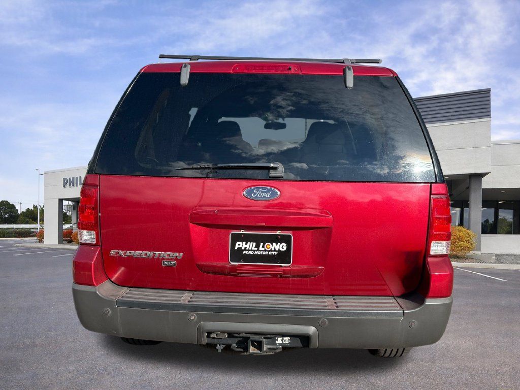 Used 2004 Ford Expedition XLT AWD/4WD image 6