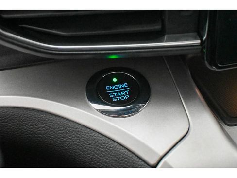 Used 2020 Ford Explorer XLT w/ Equipment Group 202A AWD/4WD image 53