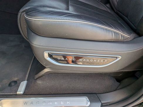 Used 2023 Jeep Grand Wagoneer Series II w/ Quick Order Packagew 28T image 12