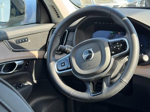 Certified 2025 Volvo XC90 B6 Plus image 13