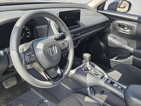 Used 2024 Honda HR-V LX image 9