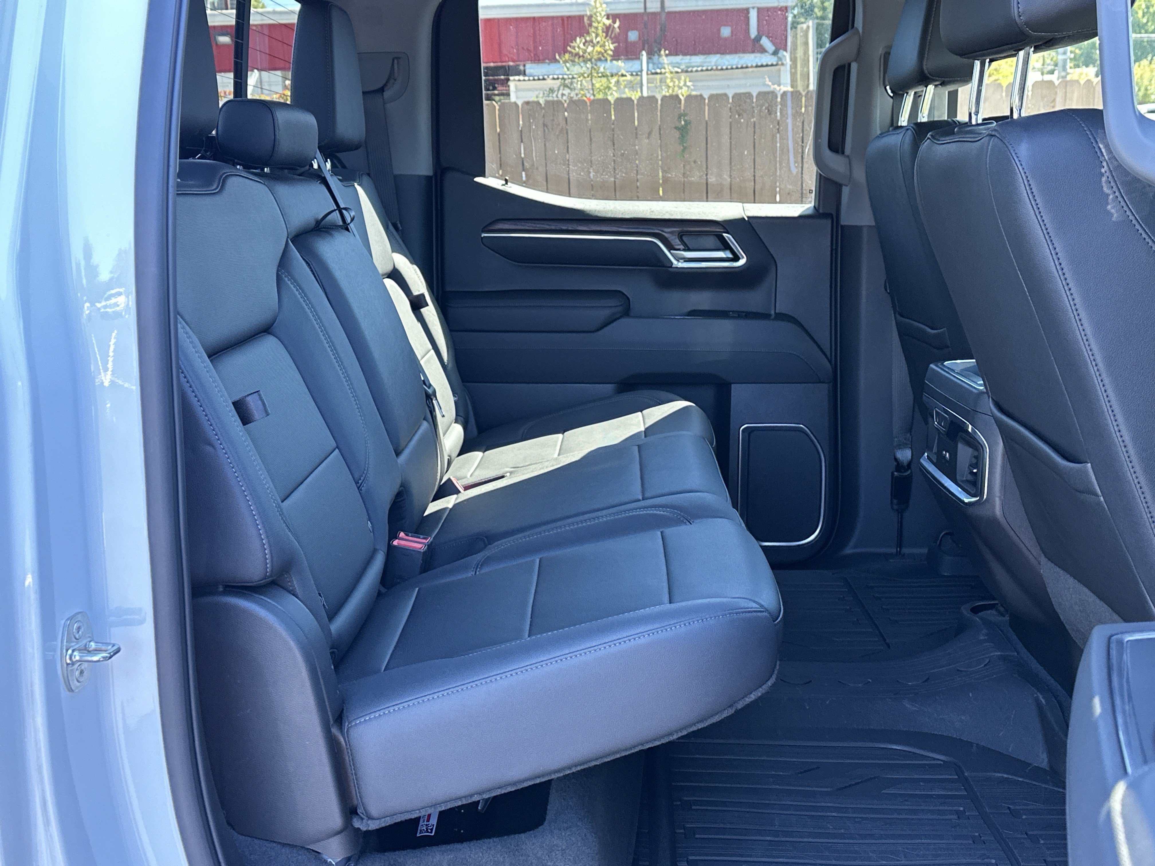 Used 2023 GMC Sierra 1500 SLT w/ SLT Premium Plus Package AWD/4WD image 13
