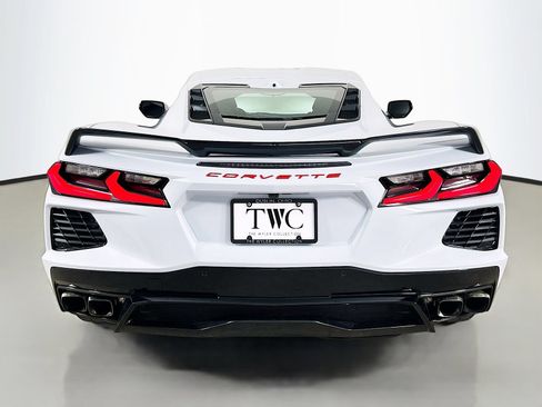 Used 2023 Chevrolet Corvette Stingray Premium Cpe w/ Z51 Performance Package RWD image 6