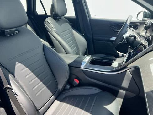 Used 2026 Mercedes-Benz GLC 300 image 21