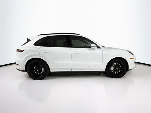 Certified 2019 Porsche Cayenne Turbo AWD/4WD image 8