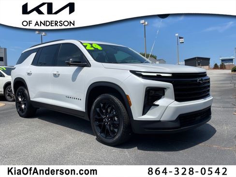 Used 2024 Chevrolet Traverse LT w/ Midnight/Sport Edition FWD image 1