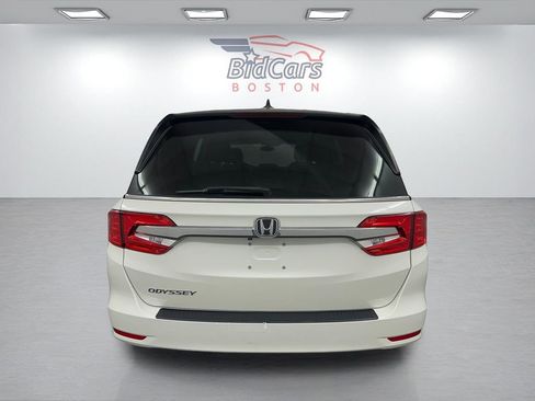 Used 2018 Honda Odyssey EX image 5