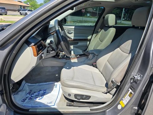 Used 2009 BMW 328i xDrive Sedan image 17