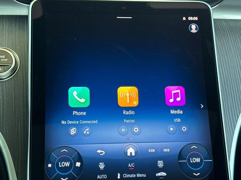 New 2025 Mercedes-Benz C 300 Sedan image 33