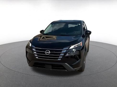 Used 2025 Nissan Rogue SV FWD image 4