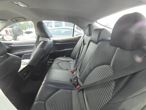 Used 2019 Toyota Camry SE FWD image 24