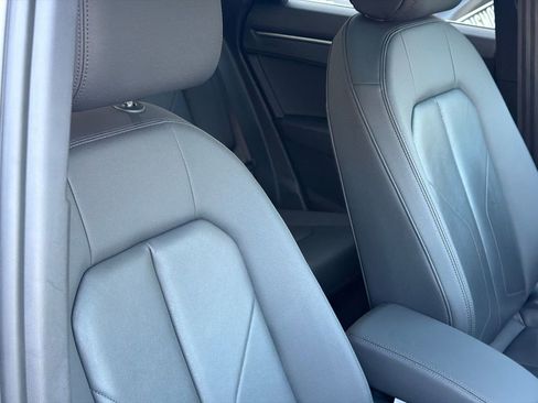 Used 2025 Audi Q3 2.0T Premium image 12