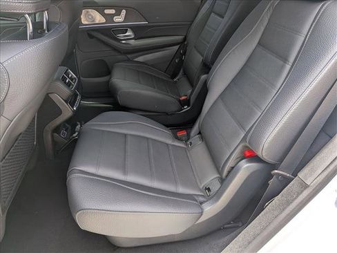 New 2026 Mercedes-Benz GLS 450 4MATIC image 15